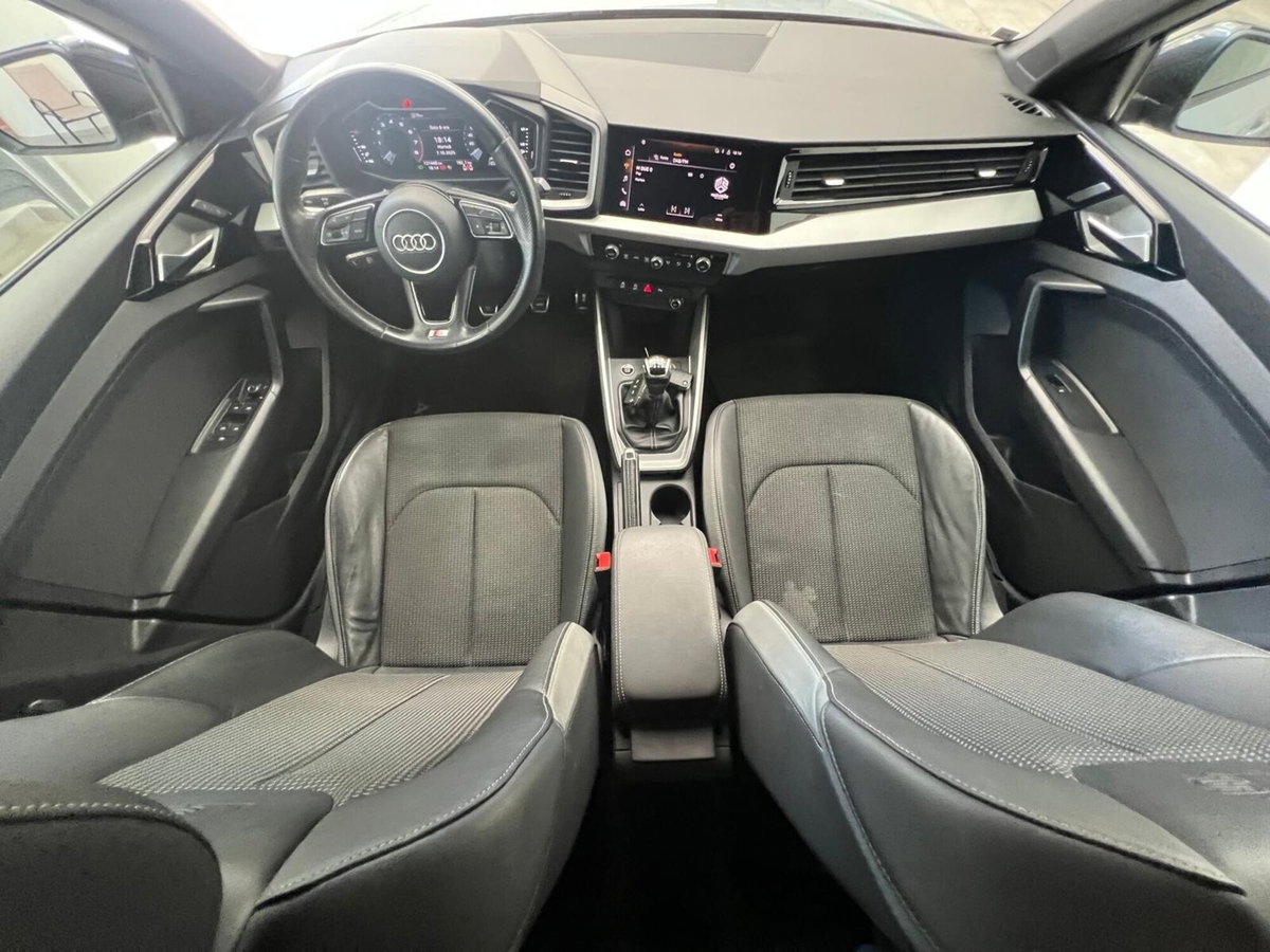 Audi A1 citycarver 30 TFSI Identity Contrast (18)
