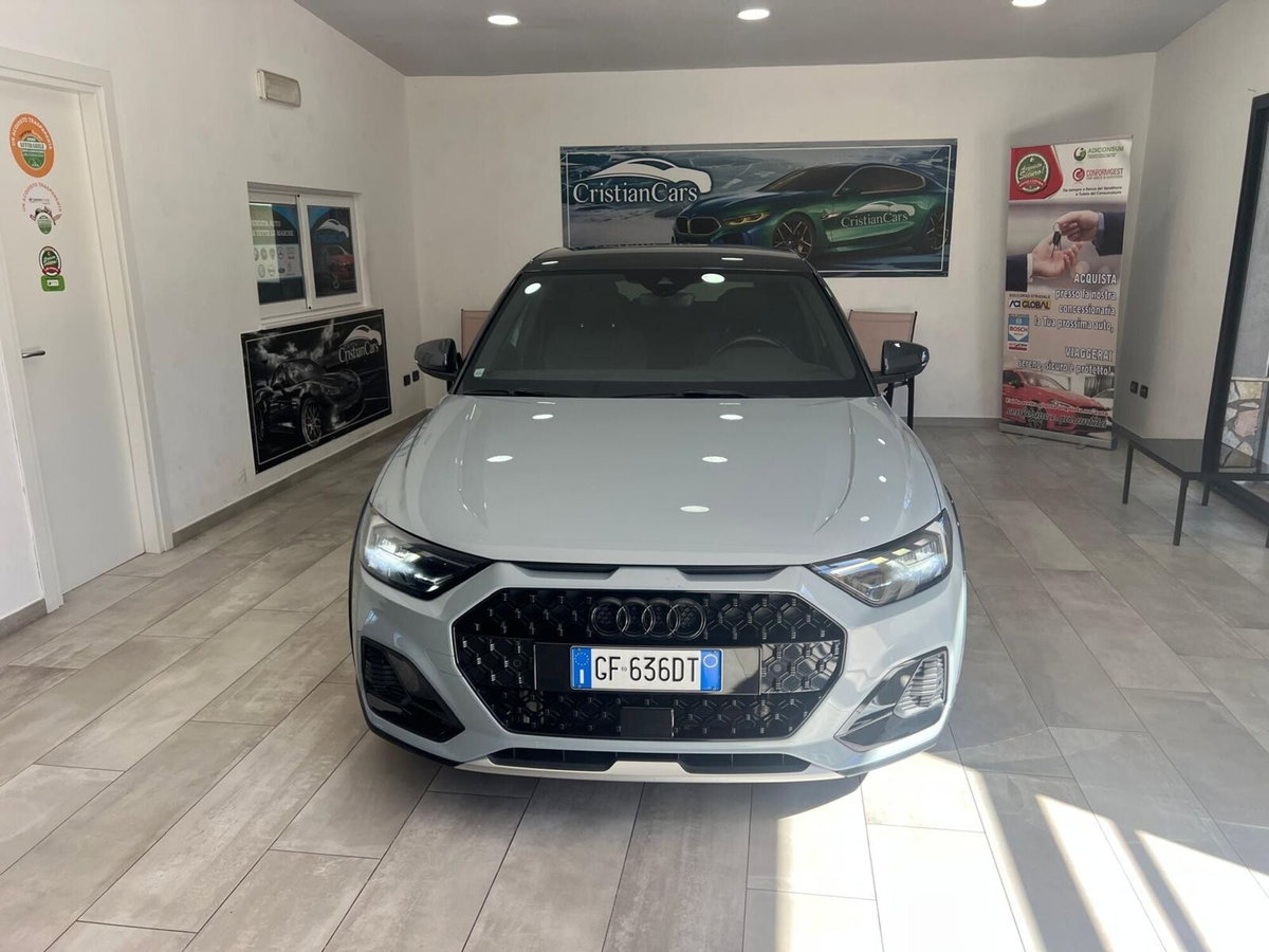 Audi A1 citycarver 30 TFSI Identity Contrast (2)