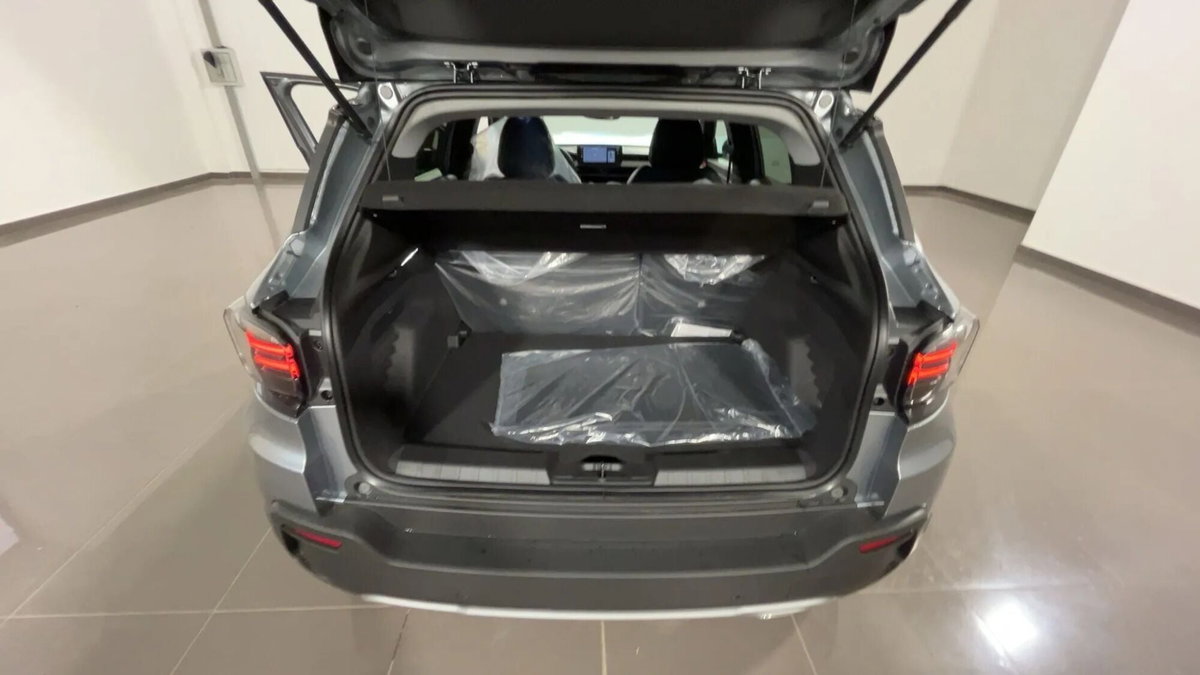 Jeep Avenger 1.2 turbo Summit fwd 100cv (13)