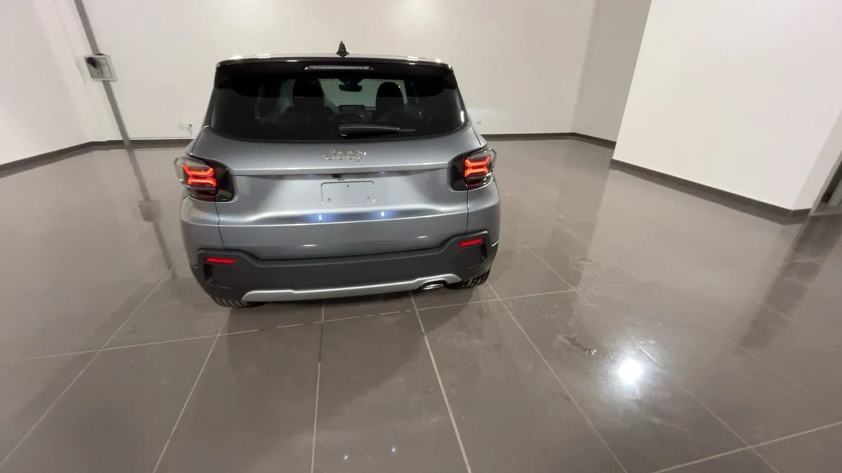 Jeep Avenger 1.2 turbo Summit fwd 100cv (5)