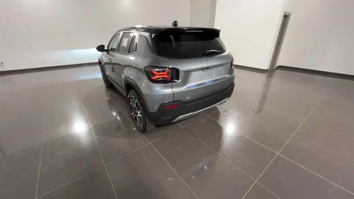 Jeep Avenger 1.2 turbo Summit fwd 100cv (6)
