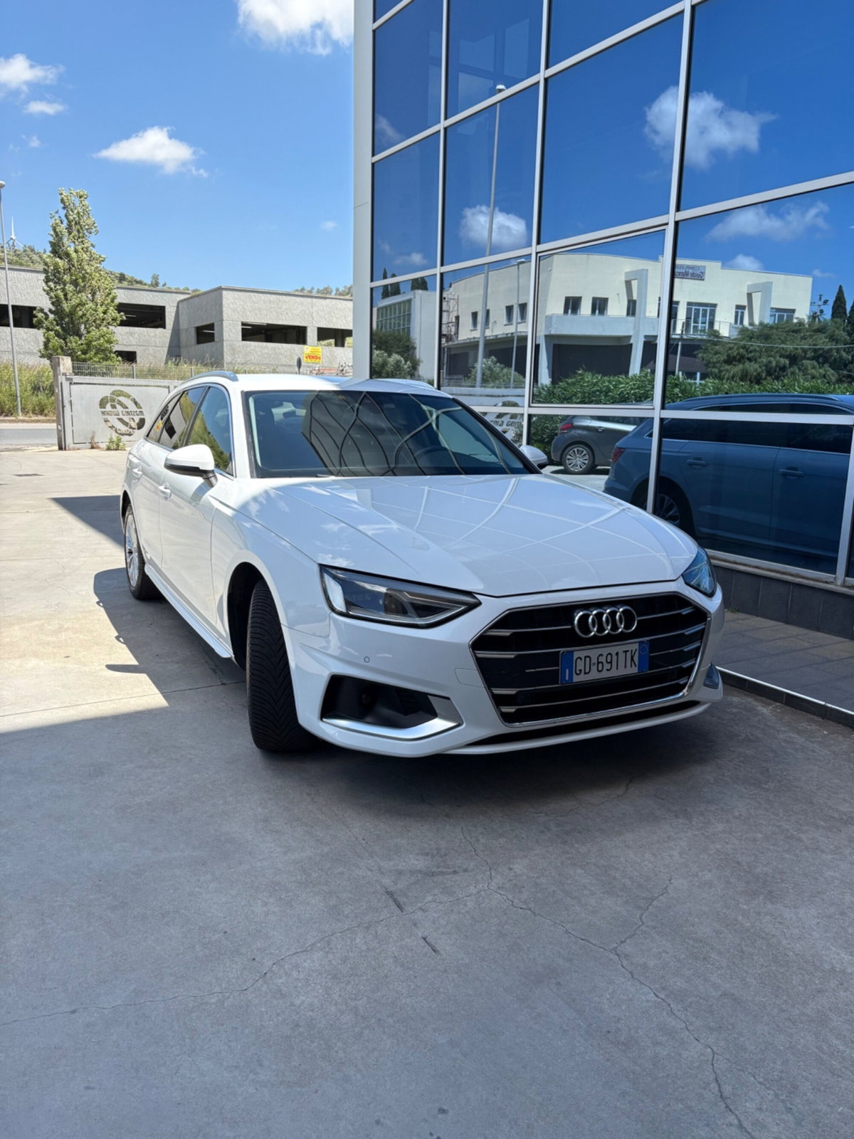 Audi A4 Avant 35 TDI/163 CV S tronic Business Advanced