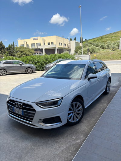 Audi A4 Avant 35 TDI/163 CV S tronic Business Advanced (4)