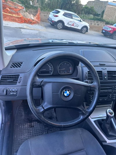 BMW X3 2.0d cat Eletta (13)