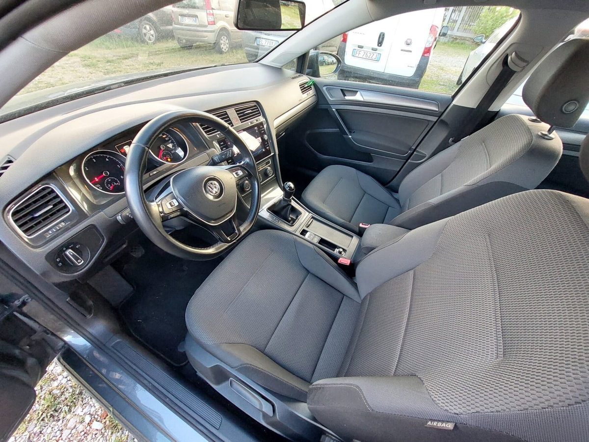 Volkswagen Golf Variant 1.6 TDI 115 CV Business BlueMotion Technology (13)