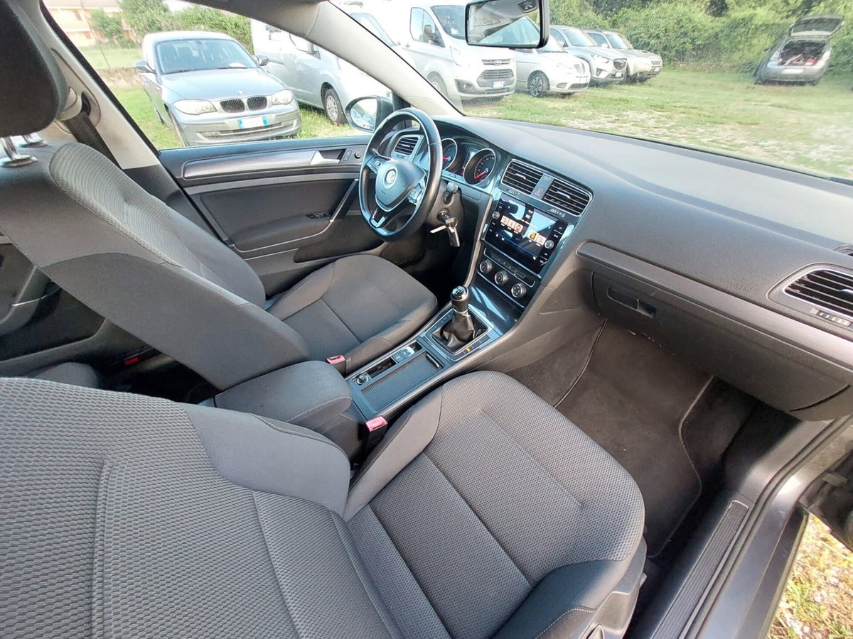 Volkswagen Golf Variant 1.6 TDI 115 CV Business BlueMotion Technology (16)