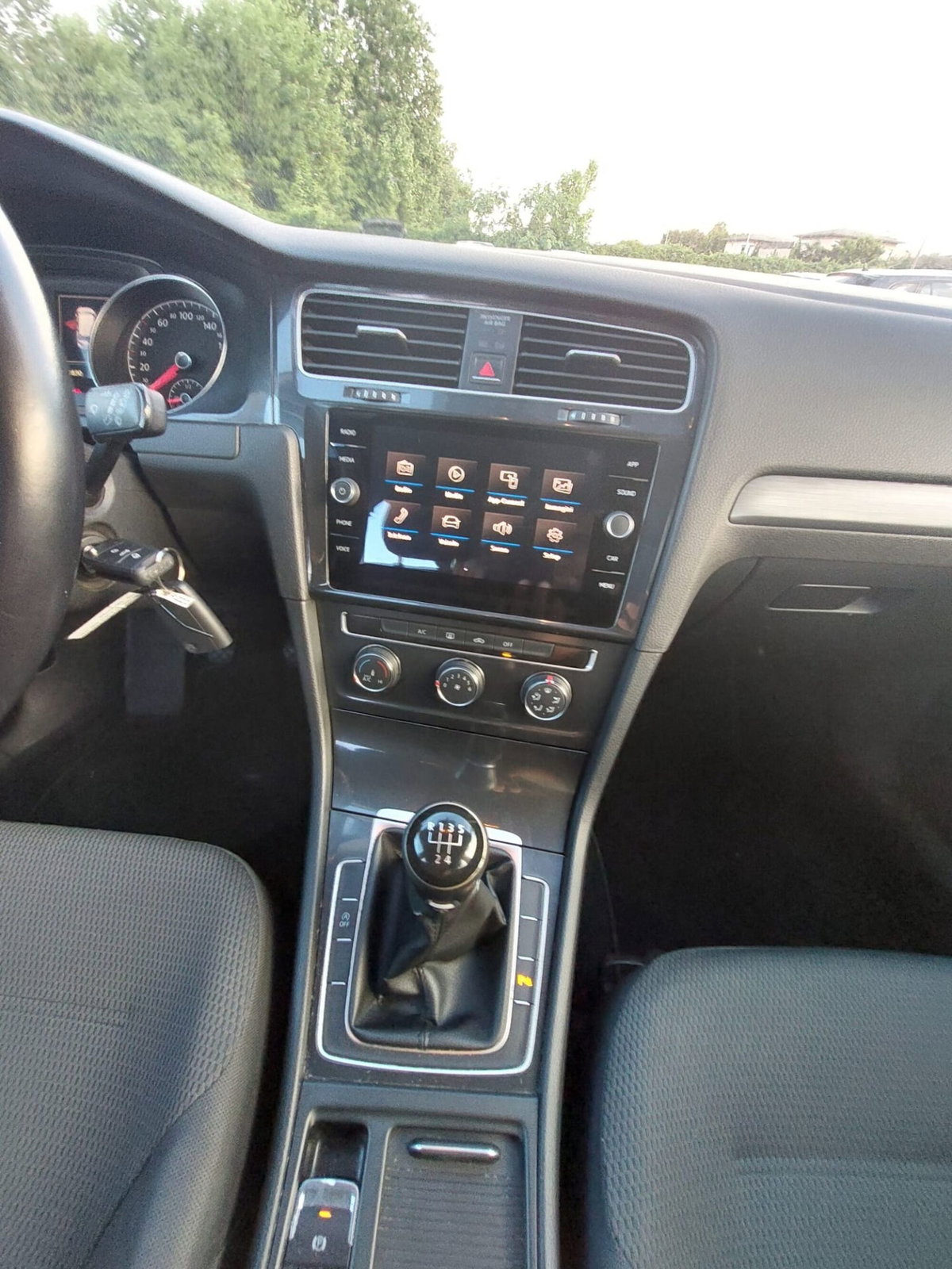 Volkswagen Golf Variant 1.6 TDI 115 CV Business BlueMotion Technology (18)