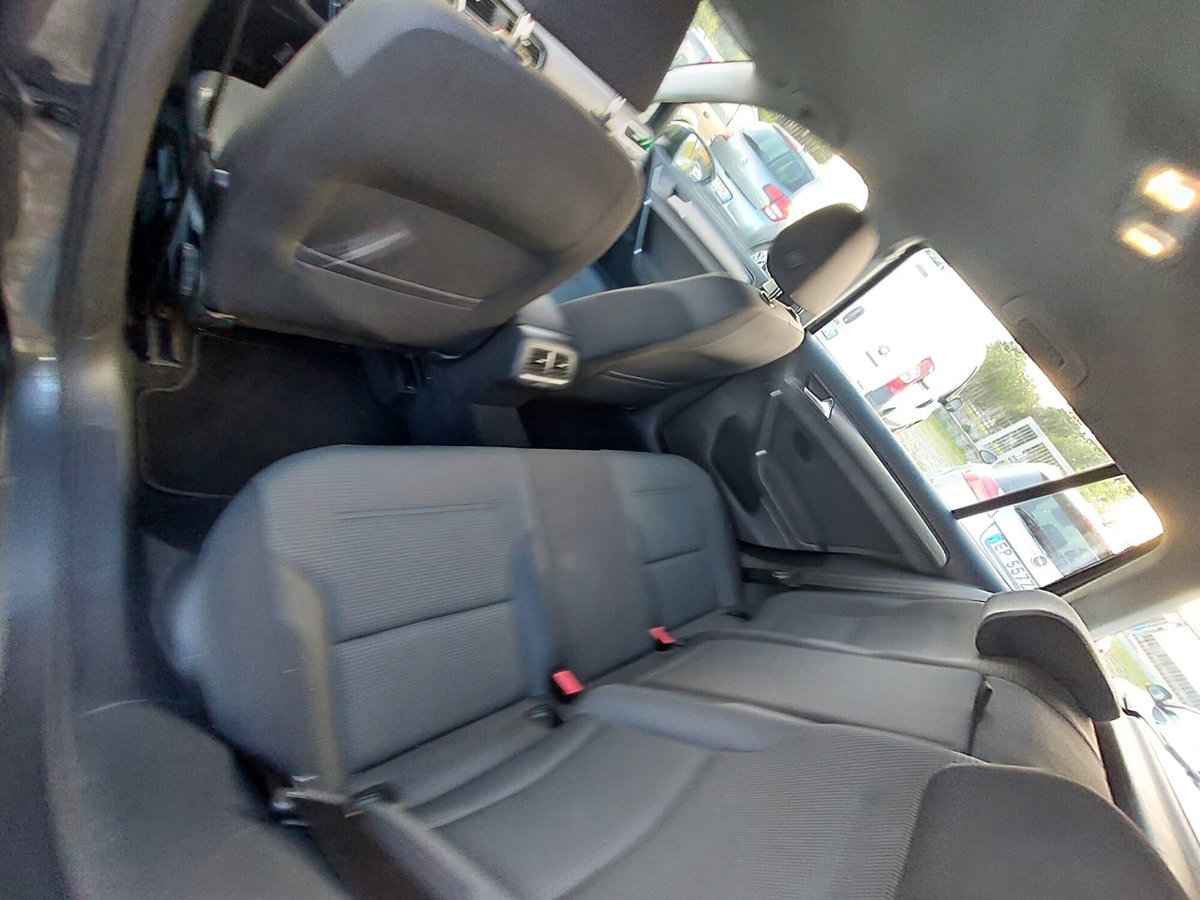 Volkswagen Golf Variant 1.6 TDI 115 CV Business BlueMotion Technology (19)