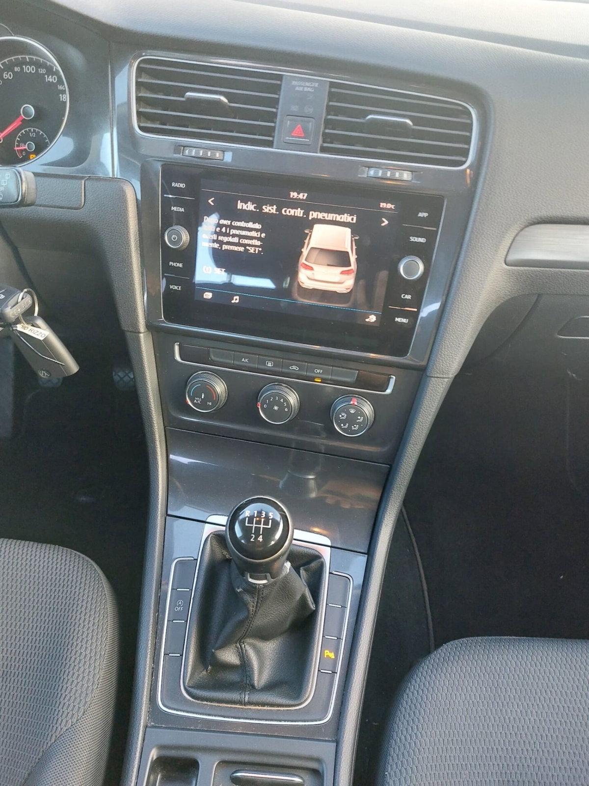 Volkswagen Golf Variant 1.6 TDI 115 CV Business BlueMotion Technology (9)