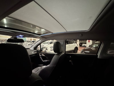 Peugeot 2008 100 GT Line (14)