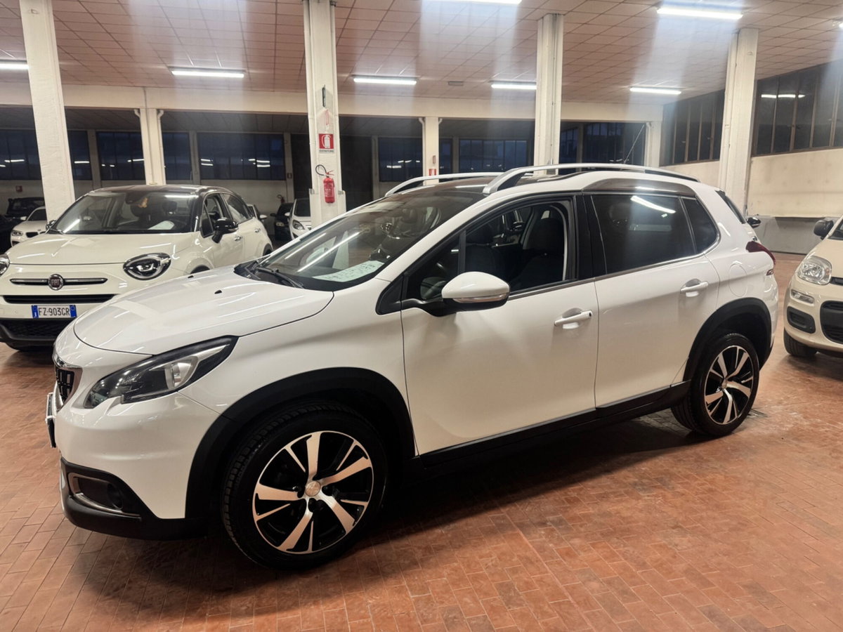 Peugeot 2008 100 GT Line (7)