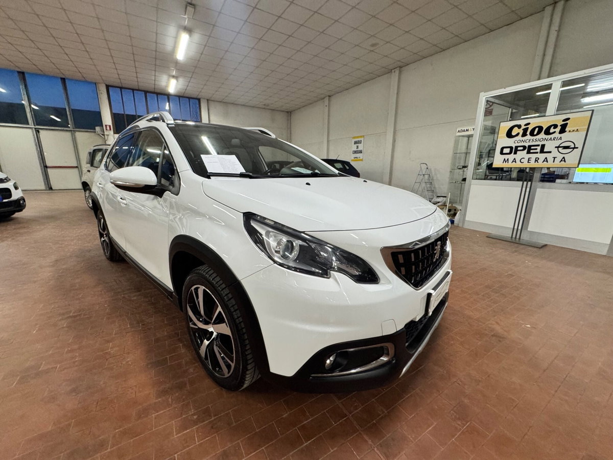 Peugeot 2008 100 GT Line (9)