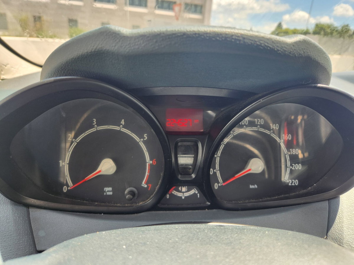 Ford Fiesta 1.4 5 porte Bz.- GPL Titanium (10)