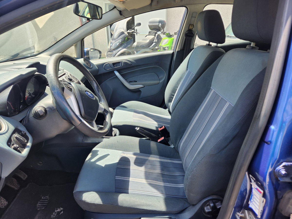 Ford Fiesta 1.4 5 porte Bz.- GPL Titanium (7)