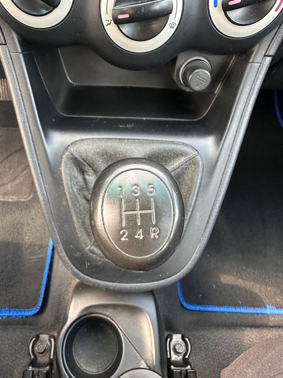 Hyundai i10 1.1 12V BlueDrive GPL (17)