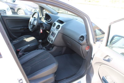 Opel Corsa 1.3 CDTI 75CV F.AP. 5 porte Sport (9)