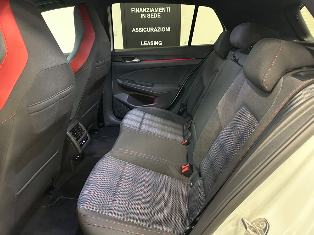 Volkswagen Golf 2.0 TSI GTI DSG (7)