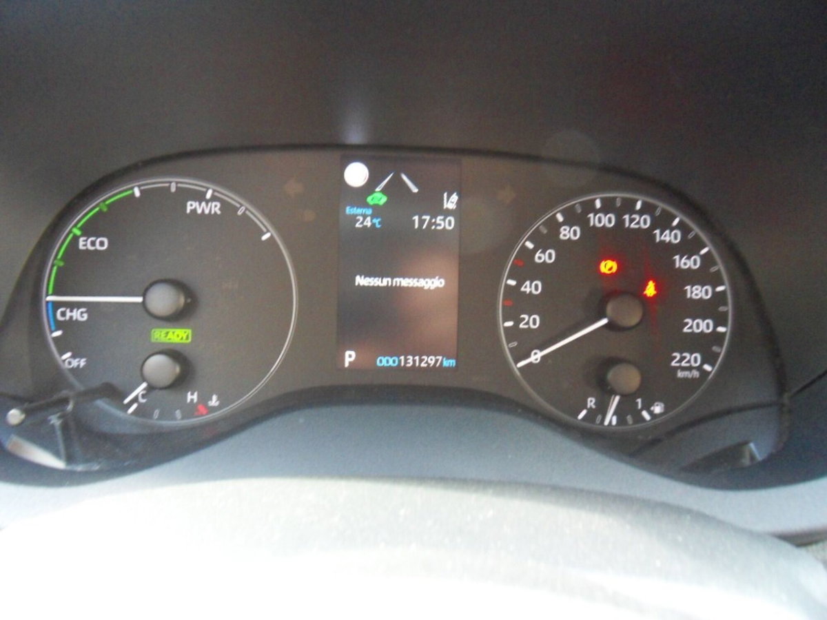 Toyota Yaris 1.5 Hybrid 5 porte Active (9)