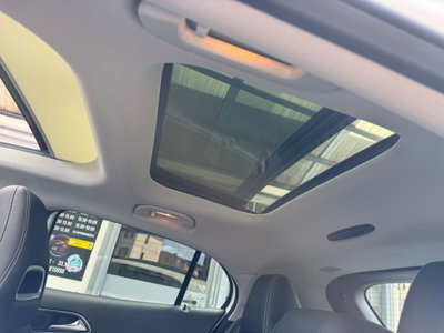 Mercedes-Benz GLA SUV 200 d Automatic Executive (13)