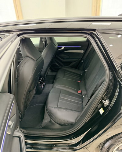 Audi A6 Avant 40 2.0 TDI S tronic Business Plus (9)
