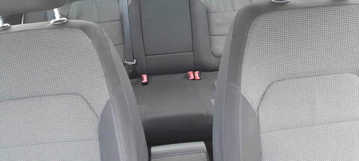 Volkswagen Passat 1.6 TDI Comfortline BlueM. Tech. (17)
