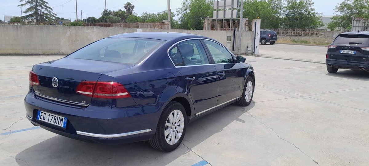 Volkswagen Passat 1.6 TDI Comfortline BlueM. Tech. (6)