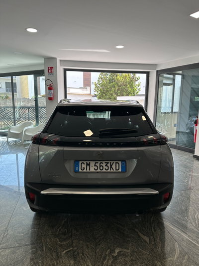 Peugeot 2008 1.2 turbo Allure 100cv (5)