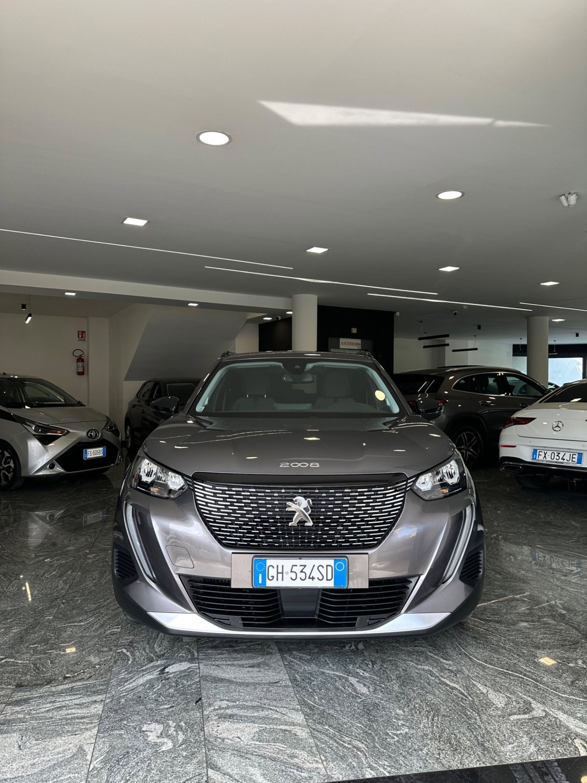 Peugeot 2008 BlueHDi 110 S&S Active Pack (2)