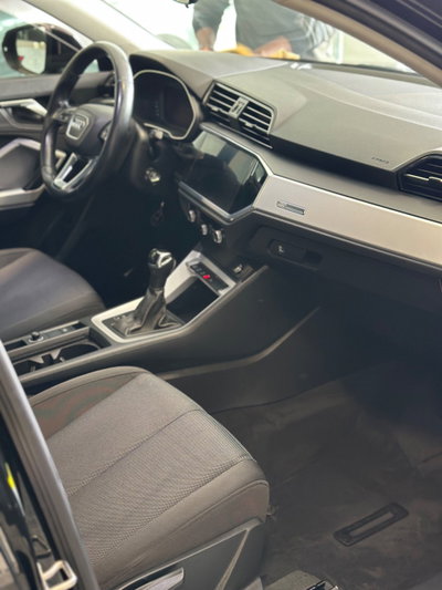 Audi Q3 35 TDI quattro S tronic Business (12)