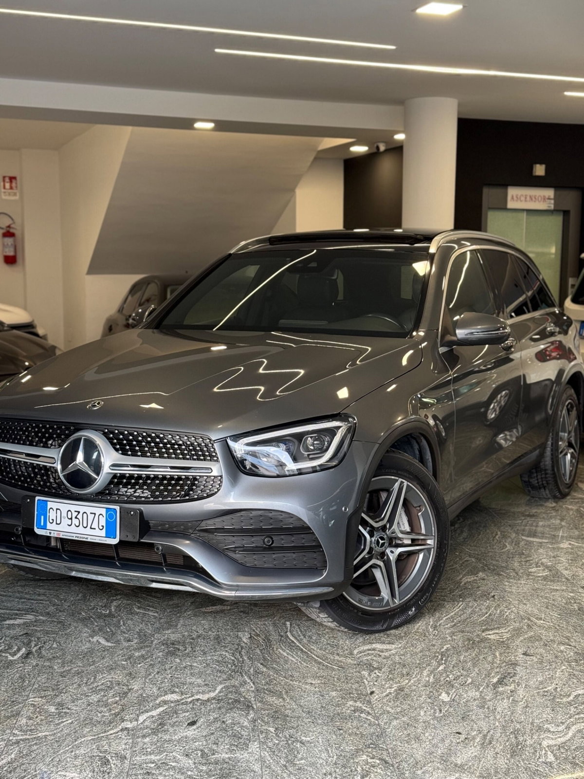 Mercedes-Benz GLC SUV 220 d 4Matic Premium (5)