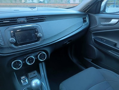 Alfa Romeo Giulietta 1.6 JTDm Ti 120cv (11)