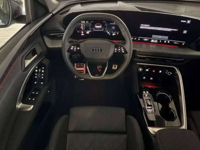 Audi Q5 Sportback 2.0 tdi mhev+ Launch Edition S line quattro 204cv s-tronic (9)