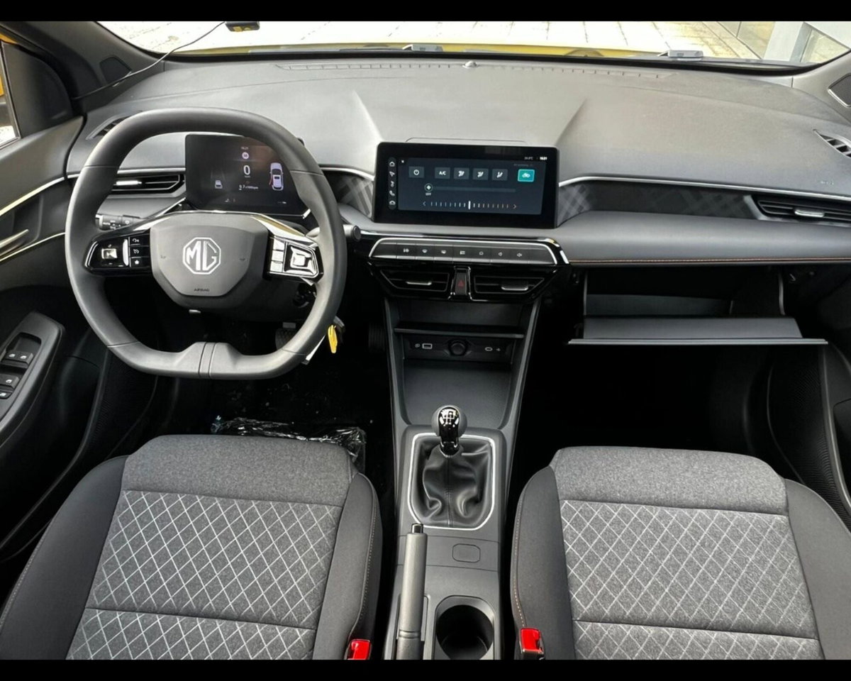 Mg MG3 1.5 Standard (12)