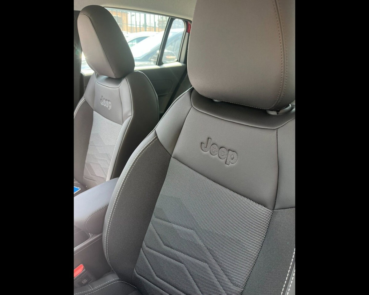 Jeep Avenger 1.2 turbo Longitude fwd 100cv (11)