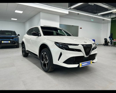 Alfa Romeo Junior 1.2 ibrida 145cv edct6 (2)