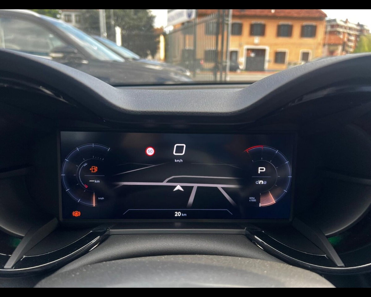 Alfa Romeo Junior 1.2 ibrida Sport Speciale 145cv edct6 (15)