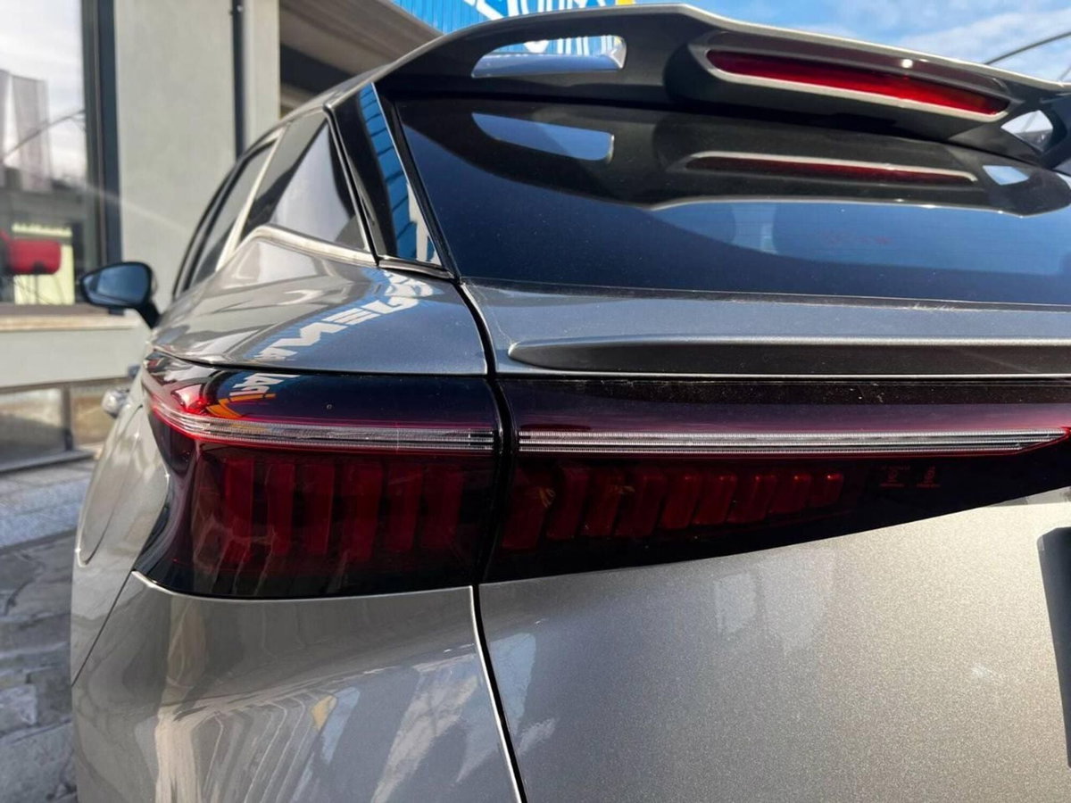 Omoda Omoda 5 SHS-H 1.5 tgdi hev Premium auto (12)