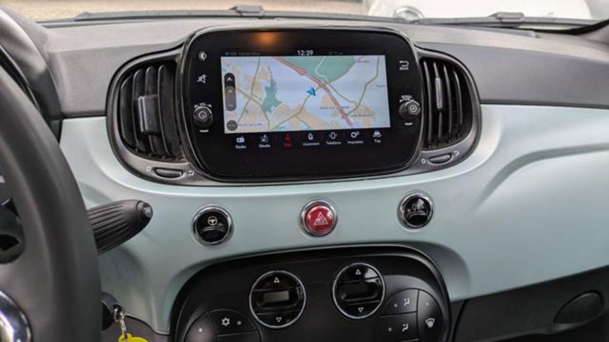 Fiat 500 1.0 Hybrid Red (10)