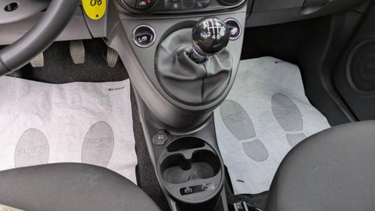 Fiat 500 1.0 Hybrid Red (13)
