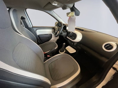 Renault Twingo 1.0 SCe Live (4)