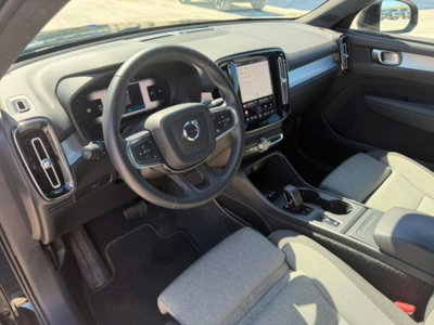 Volvo XC40 B3 automatico Essential (16)