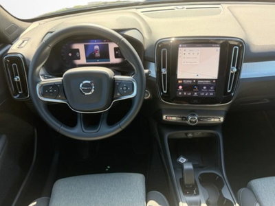 Volvo XC40 B3 automatico Essential (9)
