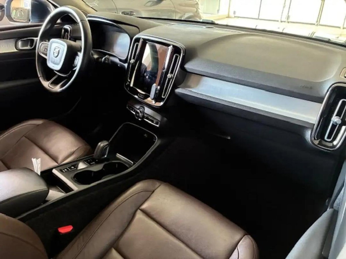 Volvo XC40 T4 Recharge Plug-in Hybrid Inscription Expression (7)