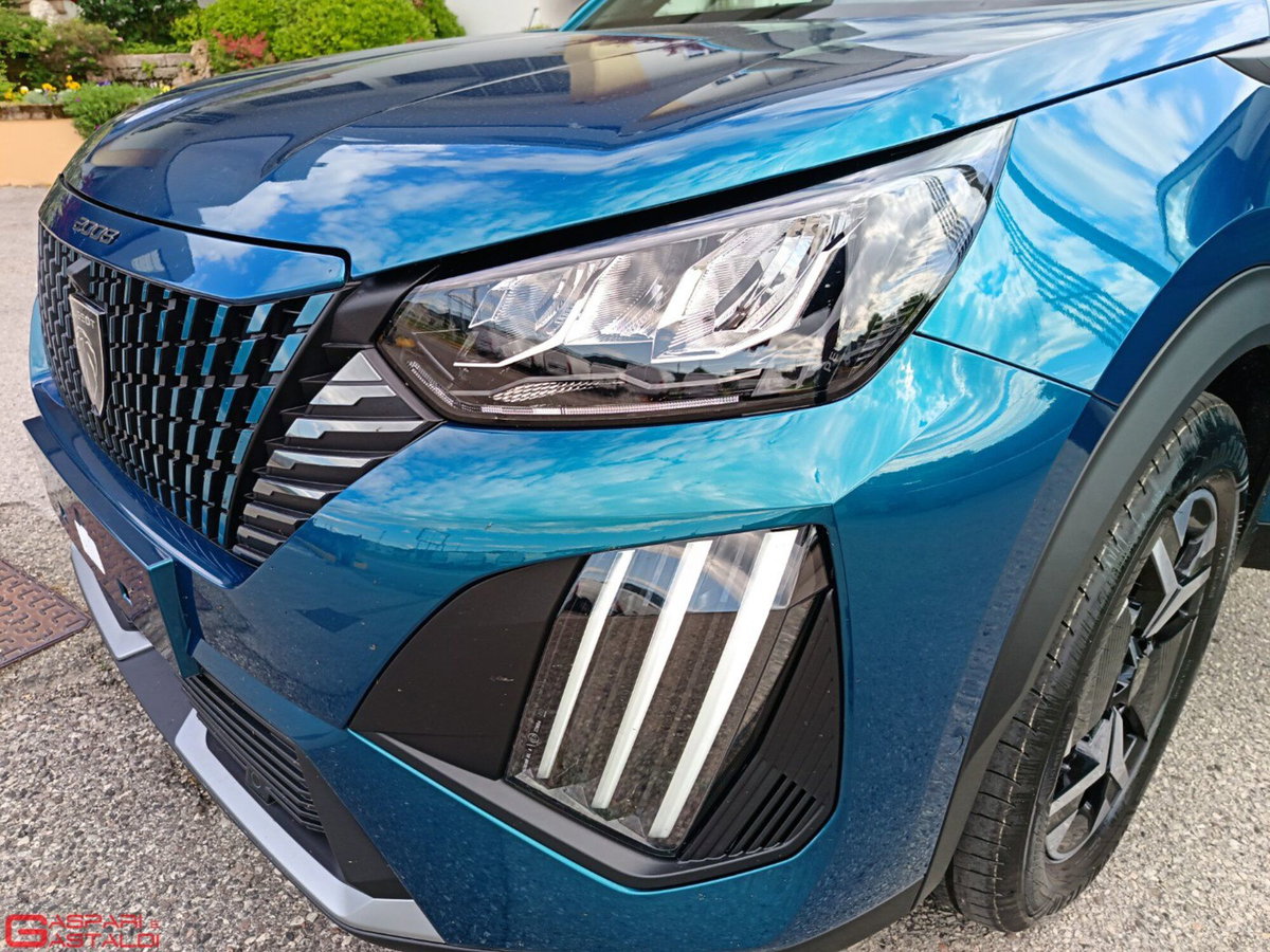 Peugeot 2008 1.2 turbo Allure 100cv (12)