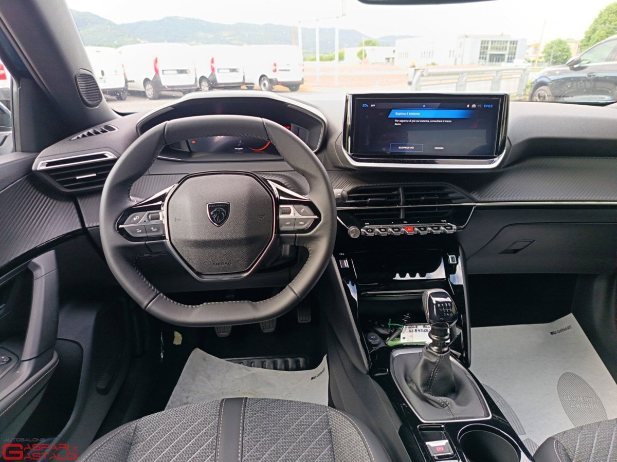 Peugeot 2008 1.2 turbo Allure 100cv (5)