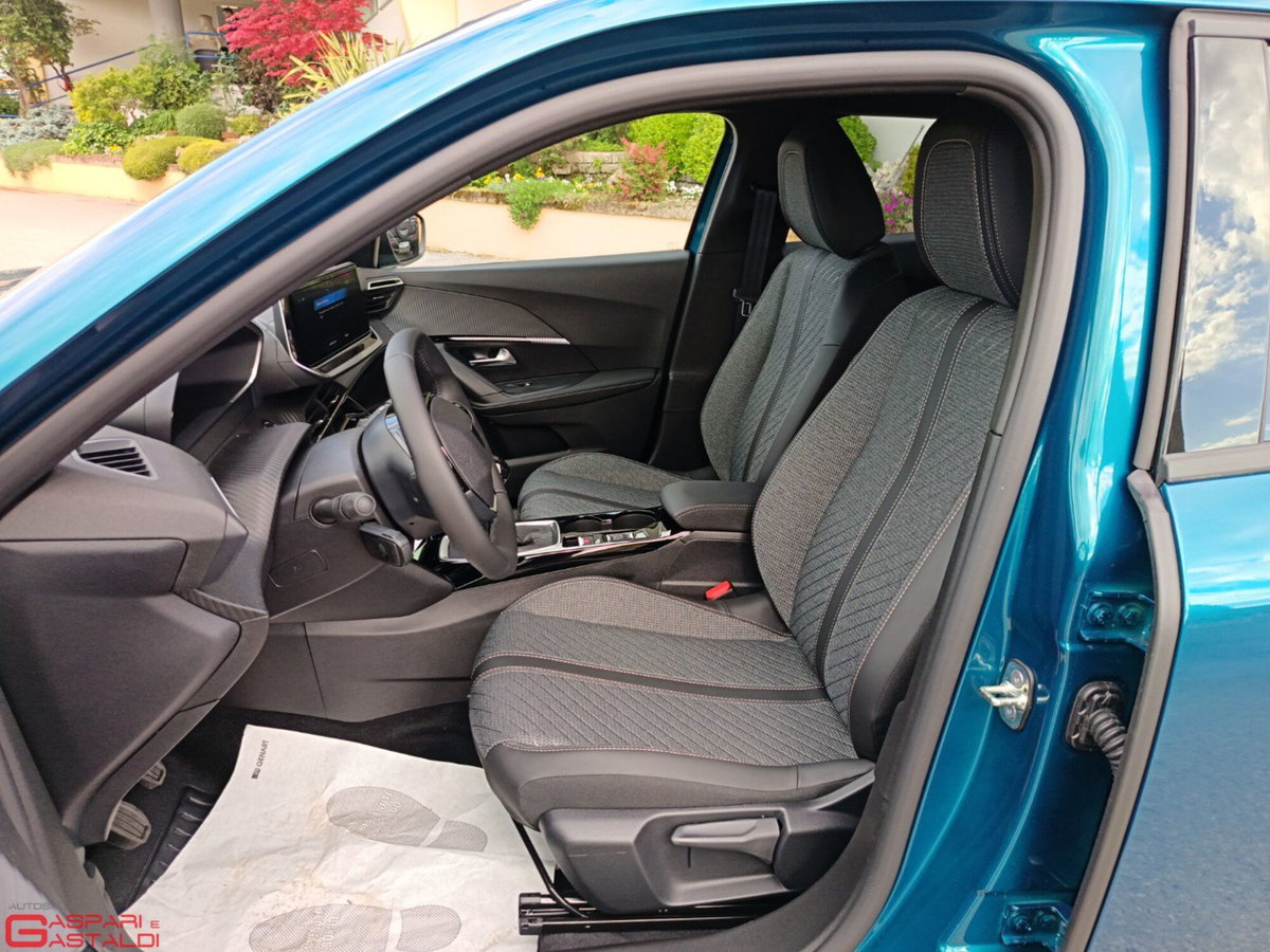 Peugeot 2008 1.2 turbo Allure 100cv (7)