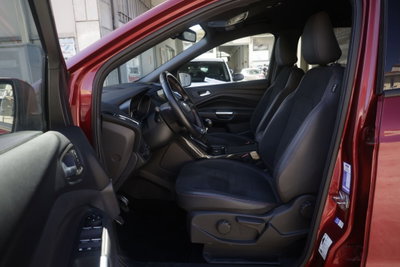 Ford Kuga 1.5 TDCI 120 CV S&S 2WD ST-Line (19)