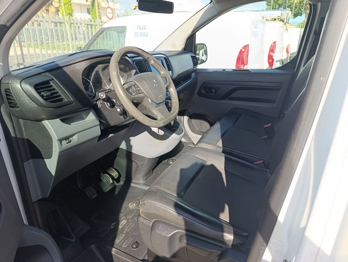 Peugeot Expert Furgone BlueHDi 115 S&S PC-TN Combi Compact (6)