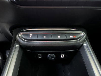 Jeep Avenger 1.2 turbo e-hybrid mhev Upland 4xe 145cv edct6 (11)