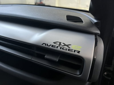 Jeep Avenger 1.2 turbo e-hybrid mhev Upland 4xe 145cv edct6 (19)
